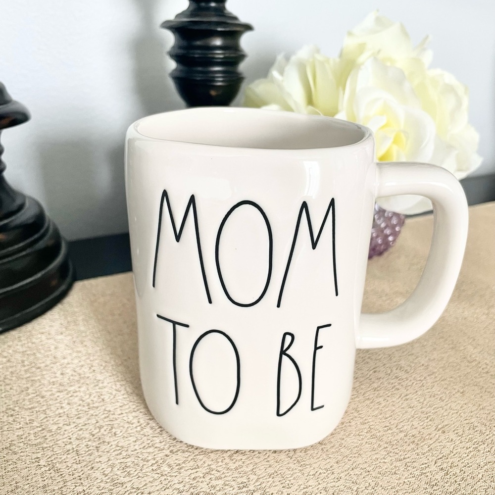 🆕Rae Dunn Mom To Be Ceramic Mug